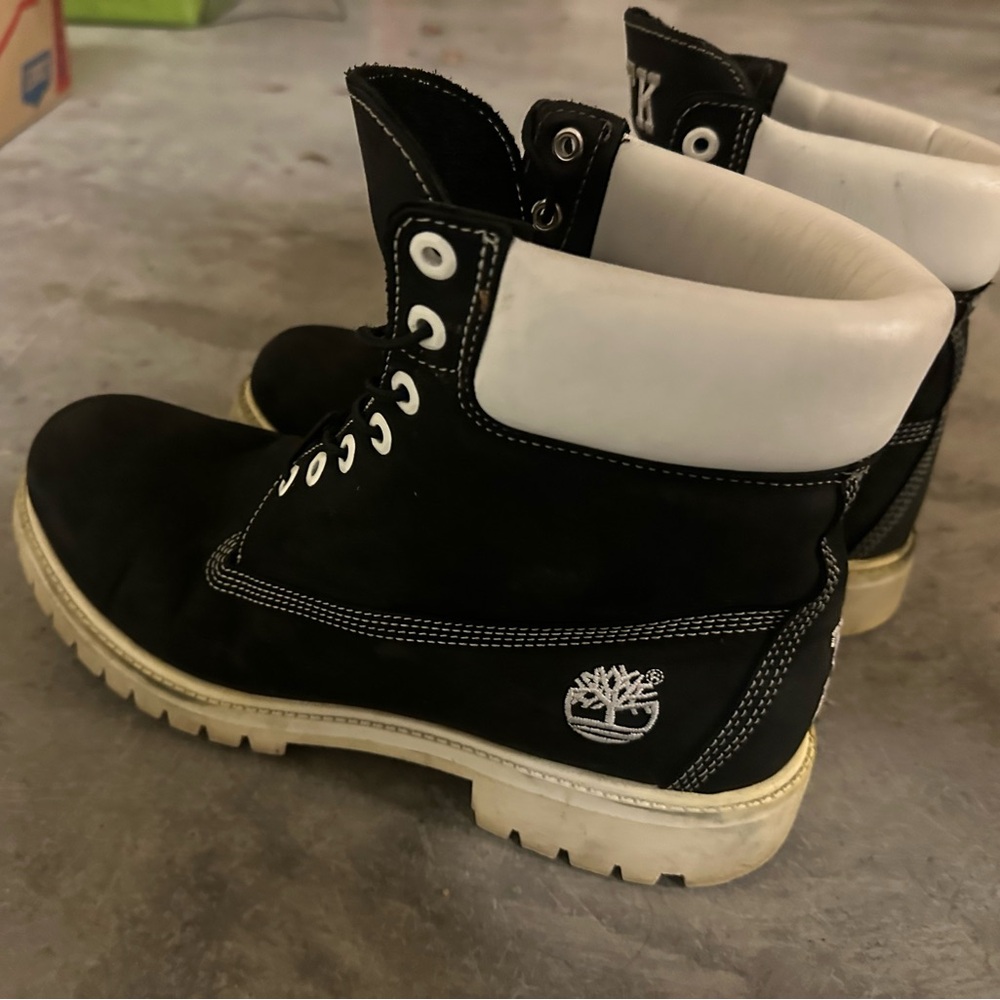 Men’s custom timberlands black and white “TK” size 11
